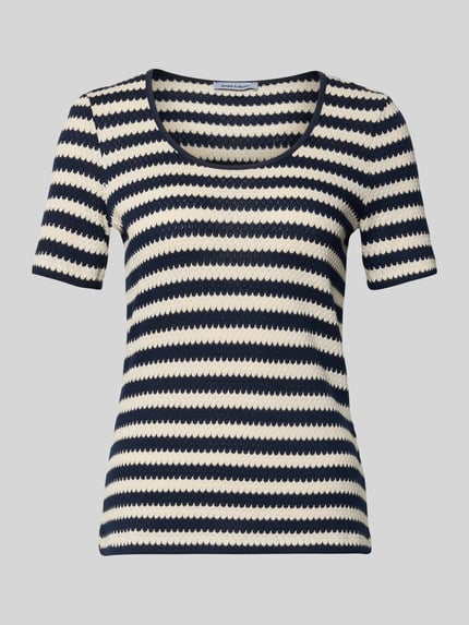 Produktfoto, Strickshirt mit Rundhalsausschnitt von More & More, Reine Baumwolle im Allover-Look, Slim-Fit, Rückenlänge 60 cm, Größe 36, navy-creme gestreift