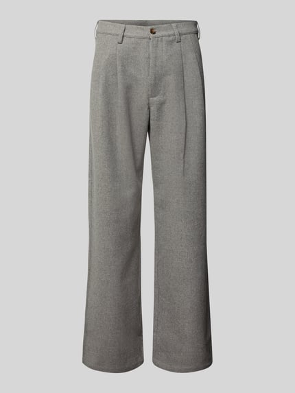 Produktfoto, Hose mit gelegten Falten und Gesäßtaschen van PROHIBITED, grijs, relaxed fit, viscosemix, gestikte plooien, achterzakken.