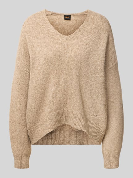Produktfoto, beżowy sweter z mieszanki alpaki i wełny, model 'Fondyssa' od BOSS Orange, miękka tekstura, jednolity kolor