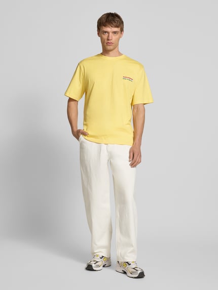 REVIEW T-Shirt mit Label-Print Pastellgelb 1