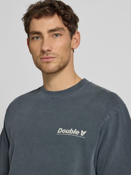 Wood Wood T-Shirt mit Rundhalsausschnitt Modell 'Liam' Anthrazit 3