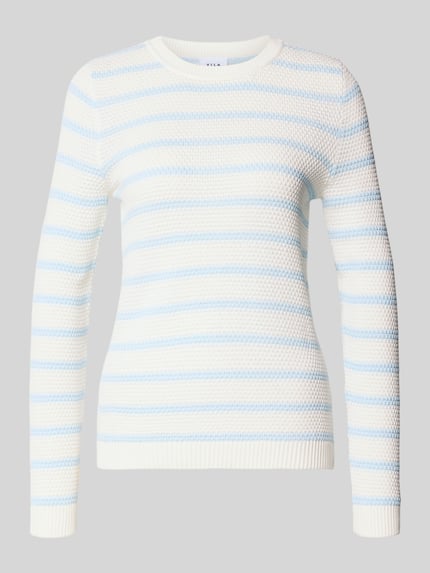 Produktfoto, Strickpullover mit Rundhalsausschnitt Modell 'DALO' von Vila in Weiß mit hellblauen Streifen, reine Baumwolle, Slim Fit