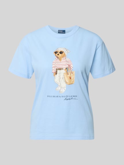 Produktfoto, hellblaues Regular Fit T-Shirt aus reiner Baumwolle mit BEAR-Motiv-Print von Polo Ralph Lauren, unifarbene Jersey-Struktur.