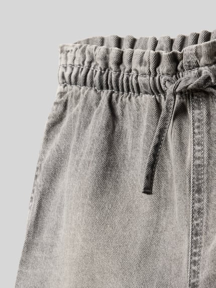 Productfoto, Wide Leg Jeansshorts uit puur katoen van s.Oliver RED LABEL in grijze denimlook met elastische boord, tunnelkoord en zij-steekzakken