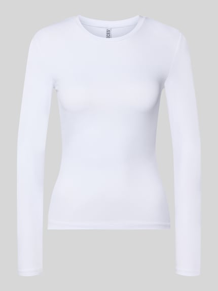 Produktfoto, weißes Slim Fit Langarmshirt mit Rundhals-Ausschnitt Modell 'LULA' von PIECES, glatte Oberfläche, Damen Langarmshirt