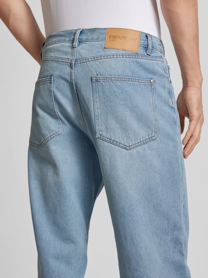 REVIEW Essentials Baggy Jeans Hellblau 3
