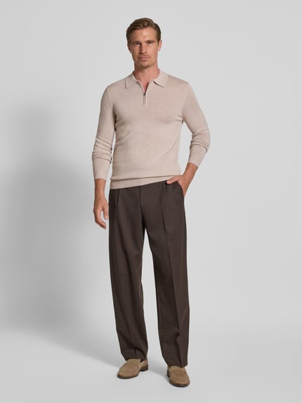 Christian Berg Men Sweter z dzianiny o kroju regular fit z mieszanki wełny z wykładanym kołnierzem Piaskowy melanż 1