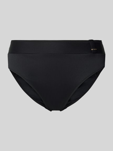Produktfoto, Bikini-Slip mit Label-Detail von Marie Jo, schwarz, feine Rippenstruktur, elastischer Bund, körpernaher Schnitt, Stretch-Anteil