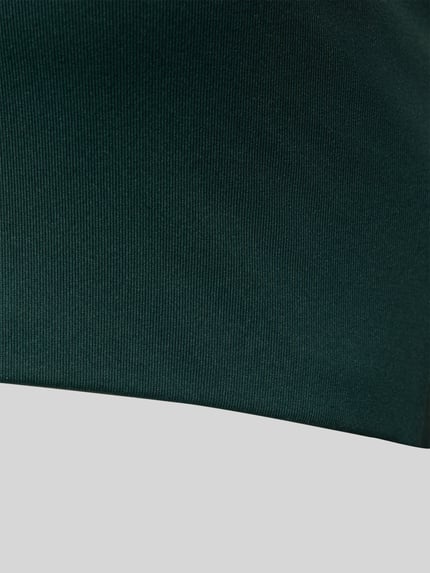 Productfoto, donkerkleurige stof met fijne ribstructuur, Slim Fit Sportbh met Logoprint Model 'Principal' van Fabletics, dames sportbh.