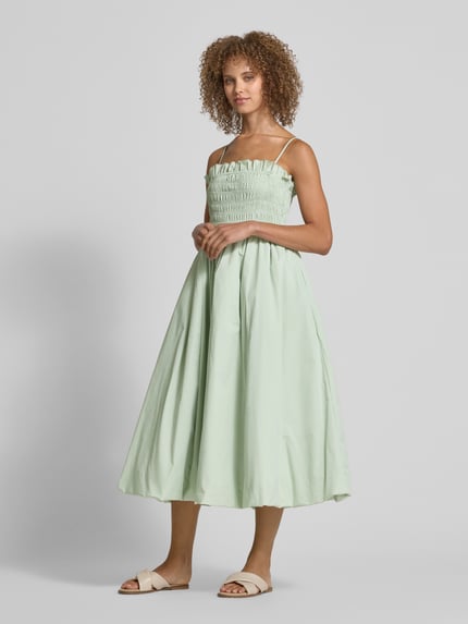 Amy Lynn Knielanges Cocktailkleid mit Smok-Details Modell 'Polly' Mint 1