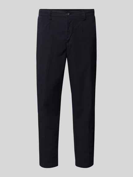 Produktfoto, Hose mit Gesäßtaschen Modell 'PANTALACCIO POPELINE' von MARKUP aus dunkelblauem Baumwoll-Elasthan-Mix, Regular-Fit, klare Linien, glatte Oberfläche, Bundweite 48 cm, Innenbeinlänge 69 cm, Herren.