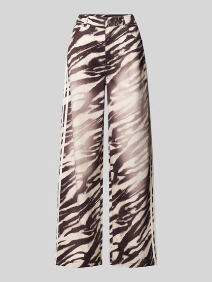 adidas Originals Wide & Loose Fit Jeans aus Baumwoll-Lyocell-Mix Modell 'ZEBRA PANTS' Schoko 2