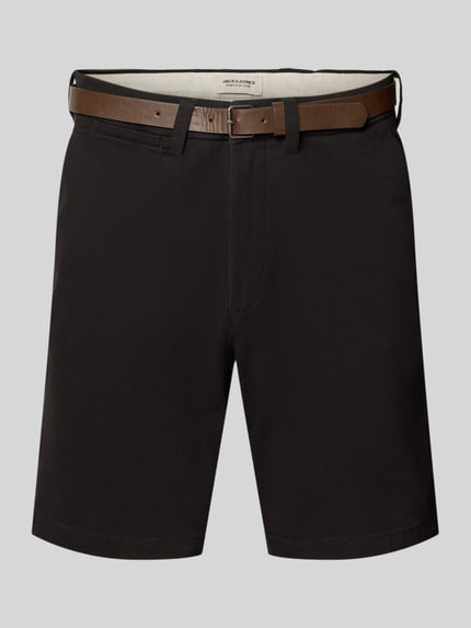 Produktfoto, schwarze Straight Fit Shorts mit abnehmbarem Gürtel Modell 'Adam' von Jack & Jones aus elastischem Baumwoll-Mix, Vorderansicht