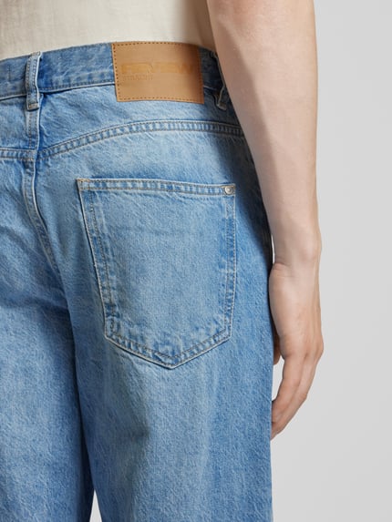 REVIEW Essentials Straight Fit Jeans  Hellblau 3