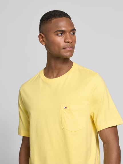 Tommy Hilfiger T-shirt o kroju regular fit z czystej bawełny Jasnożółty 3