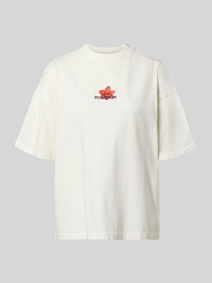 T-shirt o kroju oversize z przeszyciem z etykietą model 'MODRA' Shop The Look MANNEQUINE