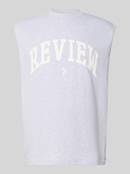 Productfoto, Tanktop met Logo-Print van REVIEW in lichtgrijs, rechte fit, ronde hals, logo-opdruk, 100% katoen, ruglengte maat M 68 cm