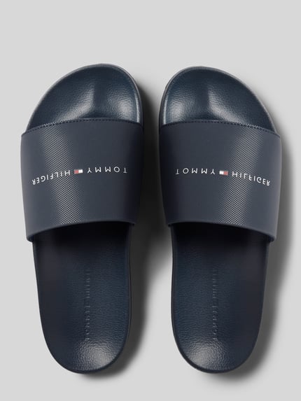 Tommy Hilfiger Badeslipper mit Label Print Marine 3
