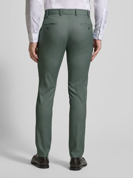 Männermodel trägt Anzughose mit Gesäßtaschen von ATELIER TORINO in groen materiaalmix met viscose, slim fit, steekzakken, achterzakken, bandwijdte maat 50 46 cm, binnenbeenlengte maat 50 82 cm, ganzkörperansicht rückansicht.