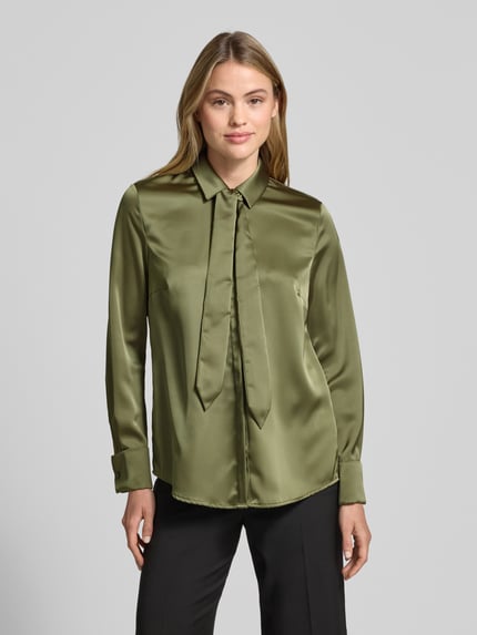 Christian Berg Woman Selection Regular Fit Hemdbluse aus Satin mit Umlegekragen Khaki 4