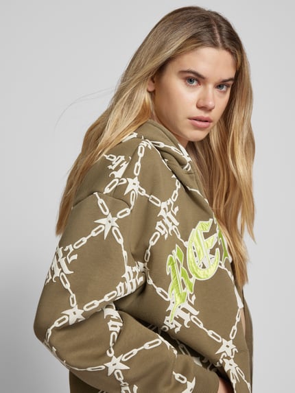 REVIEW Sweatjacke mit Label-Patches Oliv 3