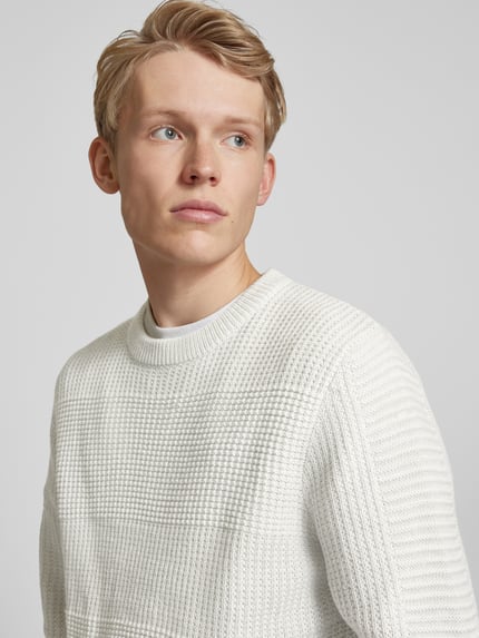 JACK & JONES Sweter z dzianiny z fakturowanym wzorem model ‘HUGO’ Jasnoszary 3