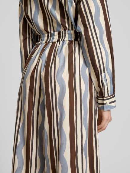 Weekend Max Mara Wide Leg Stoffhose mit gelegten Falten Modell 'VIRGIN' Hellblau 3