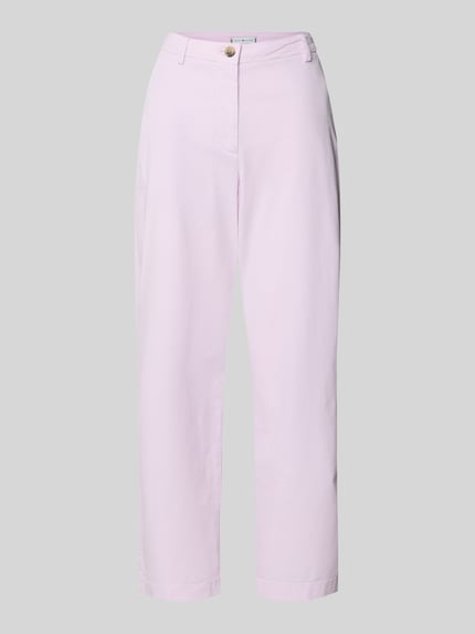 Produktfoto, Slim Fit Chino aus Baumwoll-Mix von Tommy Hilfiger, jasny róż, krój slim fit, prosta nogawka, gładka faktura, bawełniana tkanina, szlufki, zapięcie na guzik i ukryty zamek, kieszenie boczne i tylne