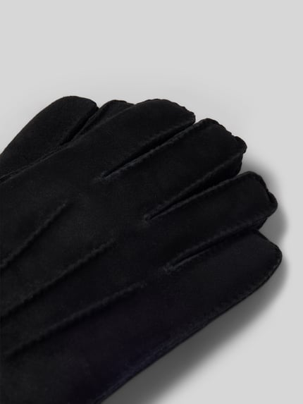 Productfoto, handschoenen uit echt leer met siernaden van Akaroa, omzoomde boorden, effen design, heren, zachte textuur, close-up