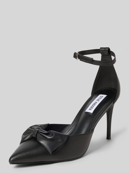 Produktfoto, Pumps mit Zierschleife Modell 'Lorina' von Steve Madden aus schwarzem Leder-Mix, spitze Form, glatte Sohle, Absatz 9 cm.