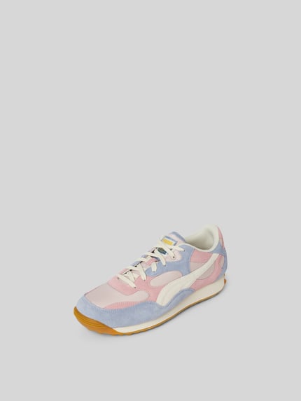 Sneakers met contrastgarnering Shop The Look MANNEQUINE