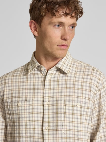 Les Deux Regular Fit Freizeithemd mit Kentkragen Modell 'John' Sand 3