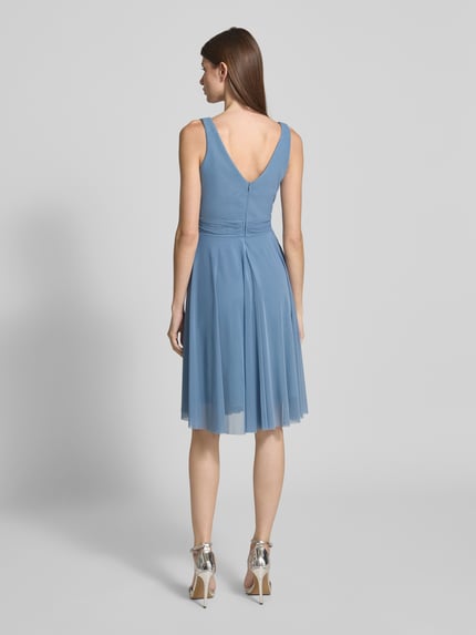 TROYDEN COLLECTION Knielange cocktailjurk in wikkellook Lichtblauw - 5