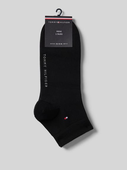 Produktfoto, schwarze Herren Sneaker-Socken aus Baumwoll-Mix im 2er-Pack Modell '2ER QUARTER' von Tommy Hilfiger mit geripptem Bund und Label-Detail