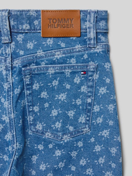 Produktfoto, Wide Leg Jeans aus Baumwoll-Mix von Tommy Hilfiger Teens in florales Allover-Muster, Denim, Label Patch, 5-Pocket-Design
