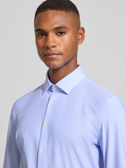 Jake*s Super Slim Fit Businesshemd mit Kentkragen Bleu 3