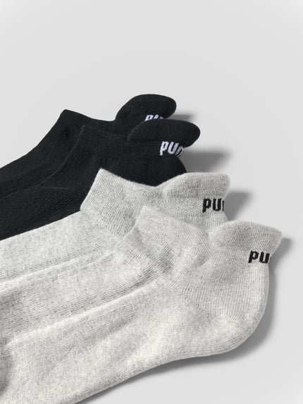 PUMA Skarpety z mieszanki bawełny w zestaw 4 szt. model 'Cushioned' Czarny 2