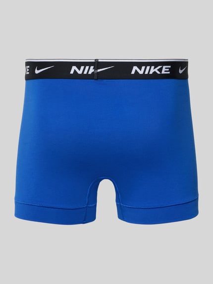 Produktfoto, blaue Trunks aus Baumwoll-Mix Modell 'ESSENTIAL' von Nike mit elastischem Logo-Bund und enganliegender Passform.