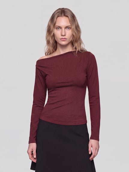 ONLY Langarmshirt mit asymmetrischem Ausschnitt Bordeaux 4