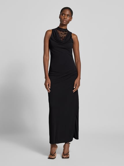 VERO MODA Figurumspielendes Maxikleid mit Spitzenbesatz Modell 'CILJA' Black 4