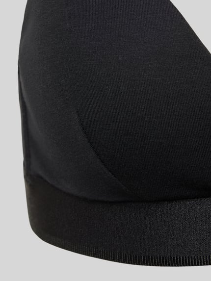 Produktfoto, schwarzes Bralette in Triangel-Form mit verstellbaren Trägern von PUMA aus Baumwoll-Elasthan-Mix, glatte Textur