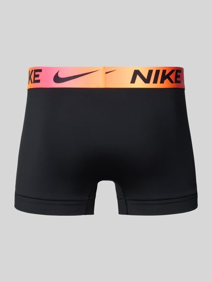 Produktfoto, czarne obcisłe bokserki z kolorowym pasem, logo Nike, gładka tekstura, Trunk im 3er-Pack Modell 'ESSENTIAL MICRO' od Nike, Herren Pant & Trunk