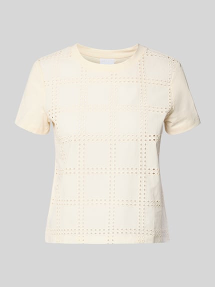 Produktfoto, cremefarbenes T-Shirt mit Lochstickerei von Jake*s Collection aus reiner Baumwolle, Regular Fit, Rundhalsausschnitt, glatte Textur