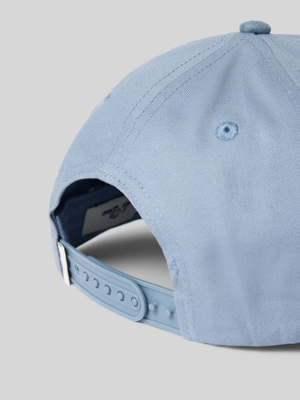 Produktfoto, Basecap mit Stitching von Les Deux aus reiner Baumwolle, verstärkter Schirm, regulacja rozmiaru, jasnoniebieski kolor, gładka tekstura
