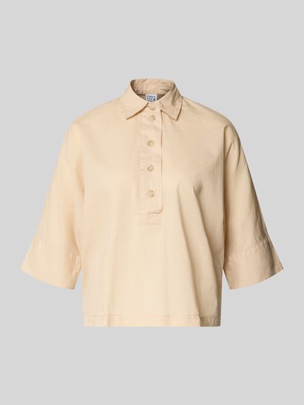 Produktfoto, Boxy Fit Bluse mit 3/4-Arm von Emily Van den Bergh aus Reine Baumwolle, Hemdblusenkragen, Knopfleiste, beige Farbe, glatte Textur