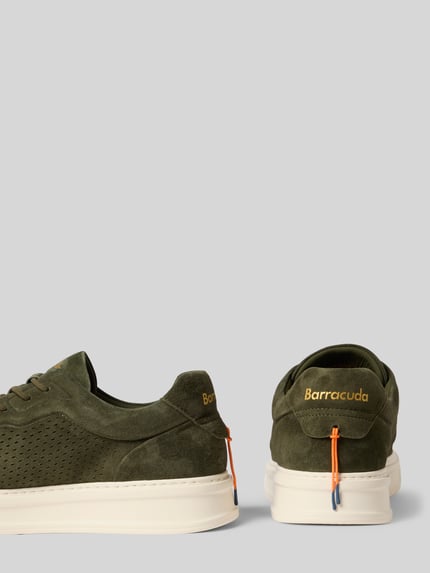 Produktfoto, Sneaker aus echtem Leder mit Logo-Detail van Barracuda voor dames in olijfgroen, afgeronde pasvorm, vetersluiting, gladde zool, hakhoogte maat 44: 4 cm, schachthoogte maat 44: 7 cm, schachtbreedte maat 44: 10 cm