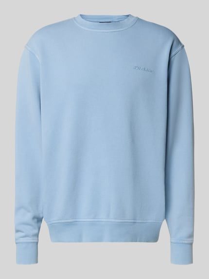 Produktfoto, Sweatshirt mit Label-Stitching und Rundhalsausschnitt von Dickies, hellblauer Baumwoll-Mix, Relaxed Fit, glatte Textur