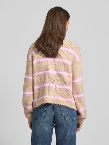 mbyM Sweter z dzianiny z okrągłym dekoltem model ‘Gatilin’ Mocnoróżowy 5