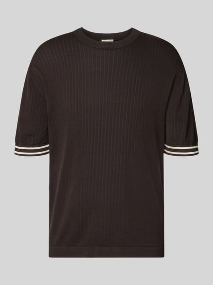 Produktfoto, gebreid shirt van puur katoen in zwart met fijne ribbelstructuur, regular fit, model 'DERICO' van Drykorn, ronde hals