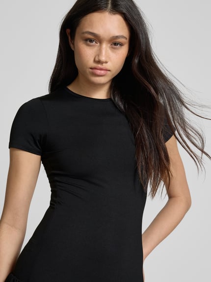 Weekday T-Shirt-Kleid mit Rundhalsausschnitt Modell 'Daisy' Black 3
